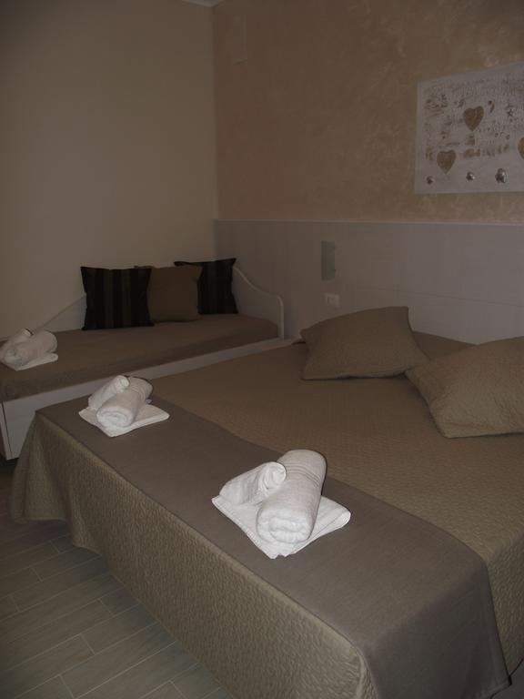 Mediterranea Sea House Montesilvano Phòng bức ảnh