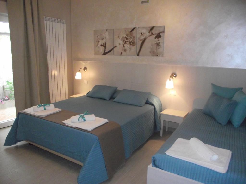 Mediterranea Sea House Montesilvano Phòng bức ảnh